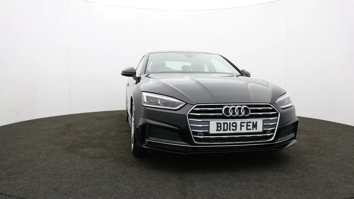2019-audi-a5-20-35-tfsi-s-line-ss-coupe-2d-big-42