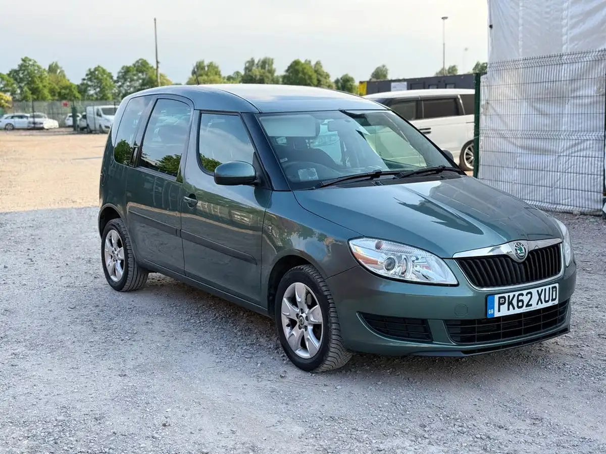 2012-skoda-roomster-12-se-106ps-1197cc-dsg-big-10