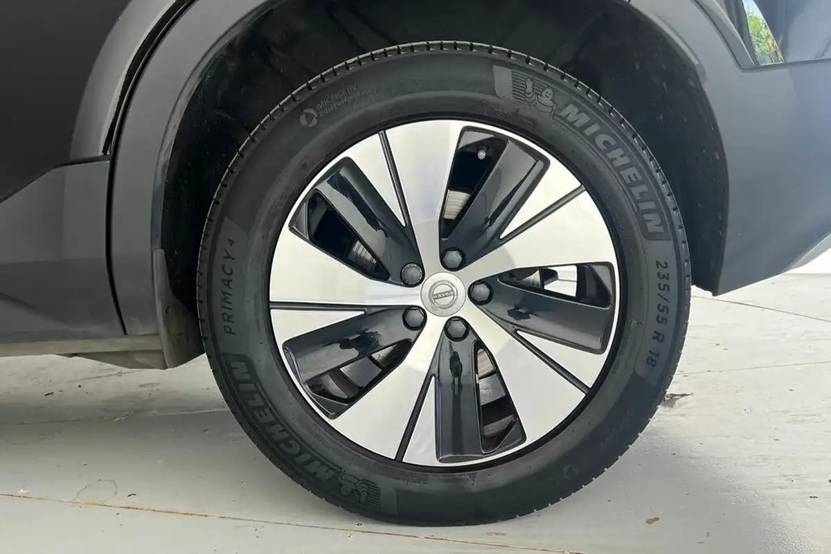 2022-volvo-xc40-15-t4-inscription-expression-big-20