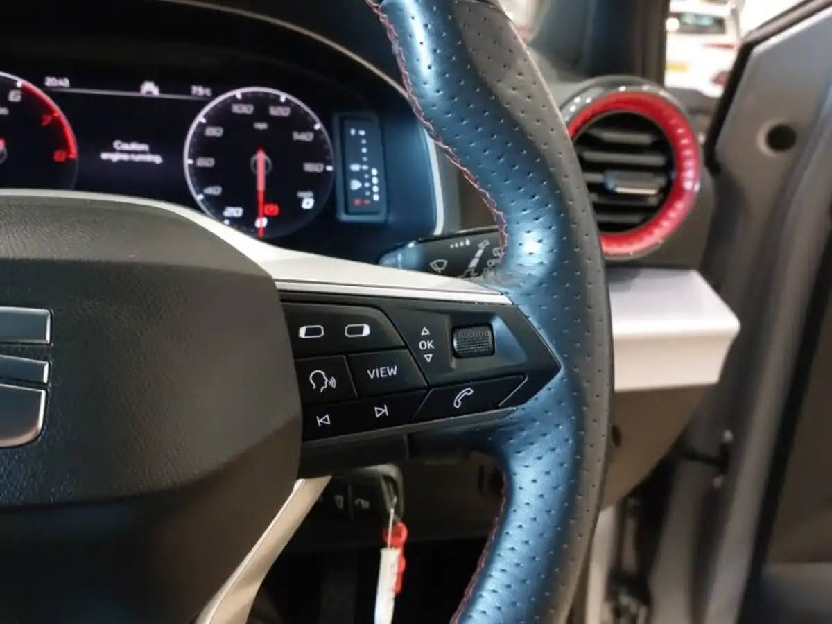 2022-seat-arona-10-tsi-fr-sport-big-17