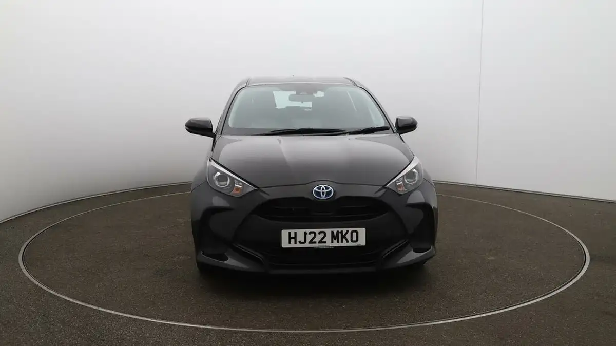 2022-toyota-yaris-15-vvt-i-icon-big-2