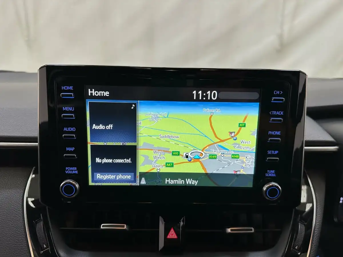 2020-toyota-corolla-18-vvt-i-gr-sport-trk-hatchback-big-14