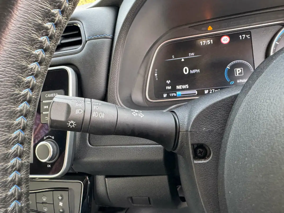 2020-nissan-leaf-e-n-connecta-big-32