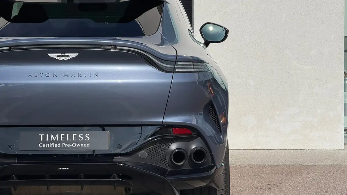 2023-aston-martin-dbx-40-v8-big-27