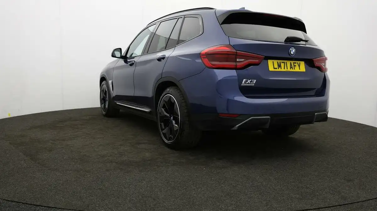 2021-bmw-ix3-e-premier-edition-big-70