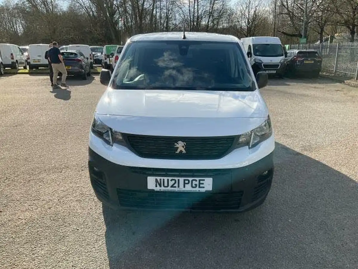 2021-peugeot-partner-15-bluehdi-950-professional-100ps-eu6dt-long-panel-big-1