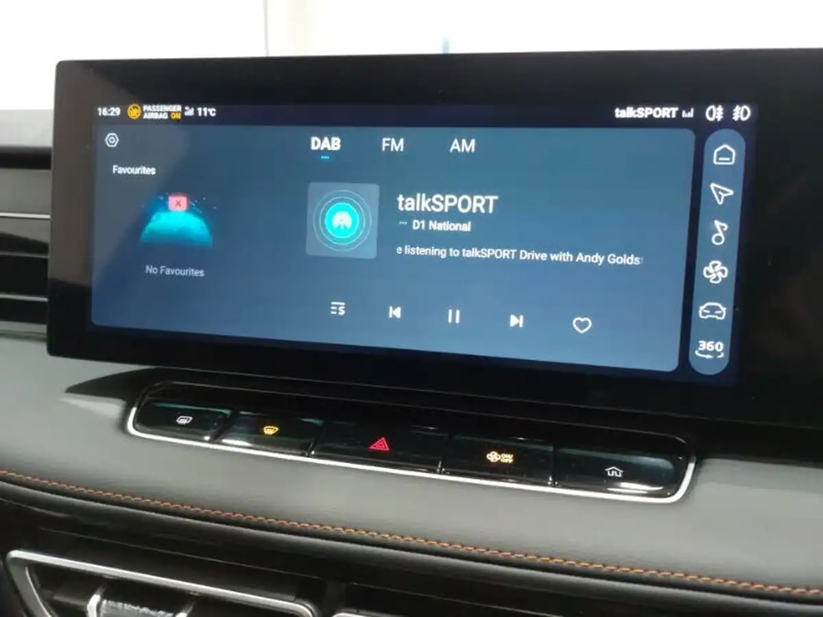 2024-mg-hs-15t-gdi-trophy-273ps-plug-in-hybrid-1496cc-auto-big-16
