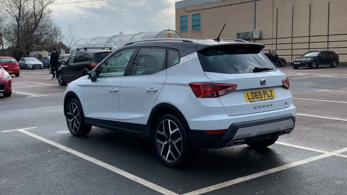 2020-seat-arona-15-tsi-evo-fr-sport-big-4