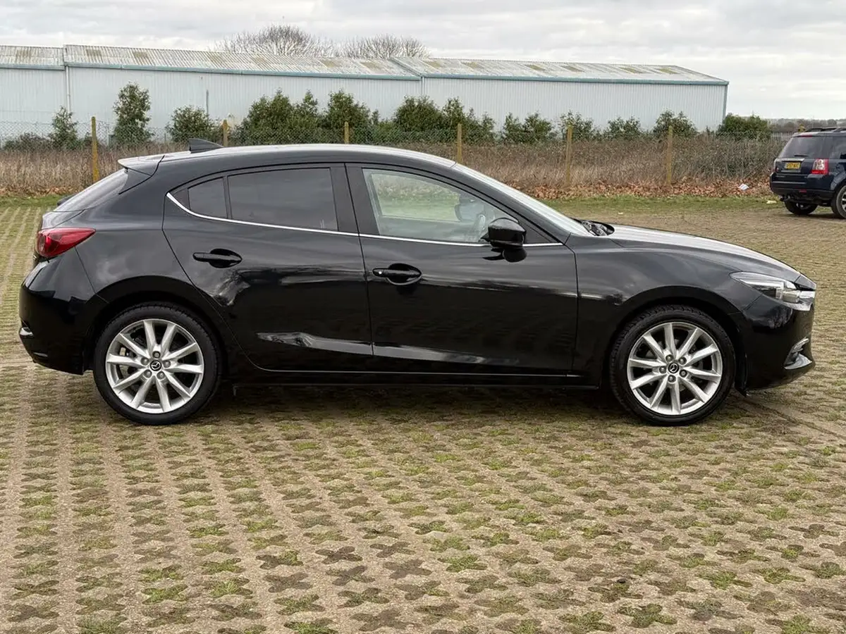 2018-mazda-mazda3-20-sport-nav-120ps-hatchback-5d-big-5