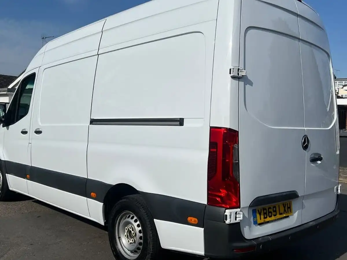 2019-mercedes-benz-sprinter-21cdi-314-l2h1-143pseu6c-panel-van-fwd-big-14
