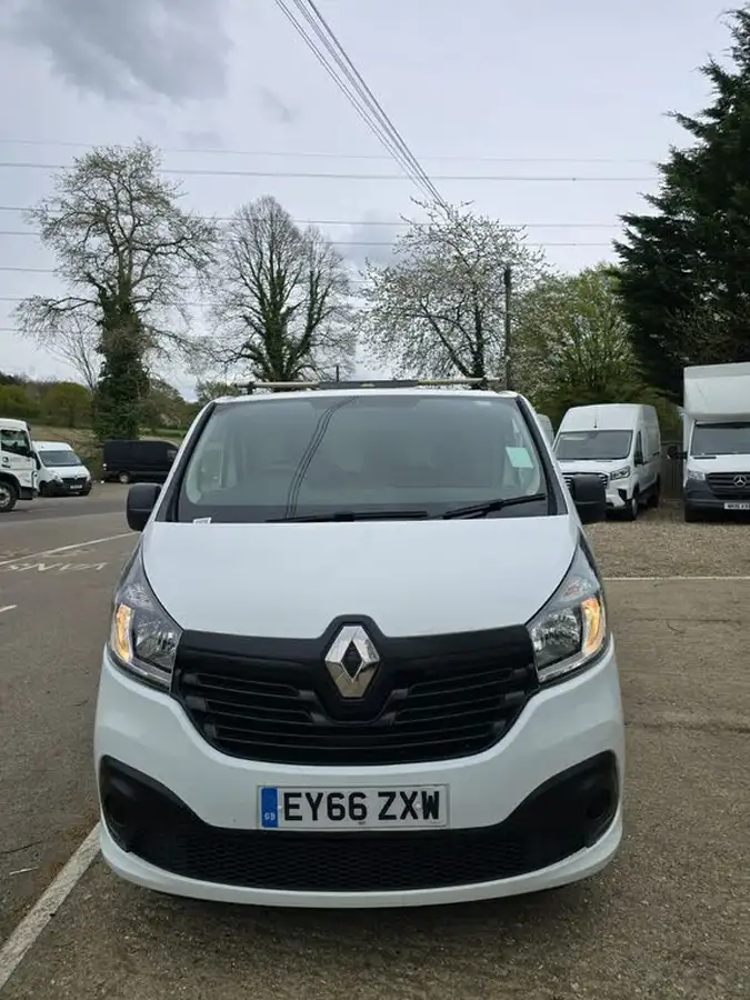 2017-renault-trafic-16dci-ll29-125-business-panel-big-2