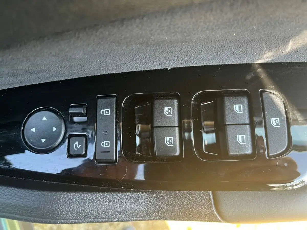 2024-kia-sportage-16-t-gdi-gt-line-226bhp-hev-auto-big-15