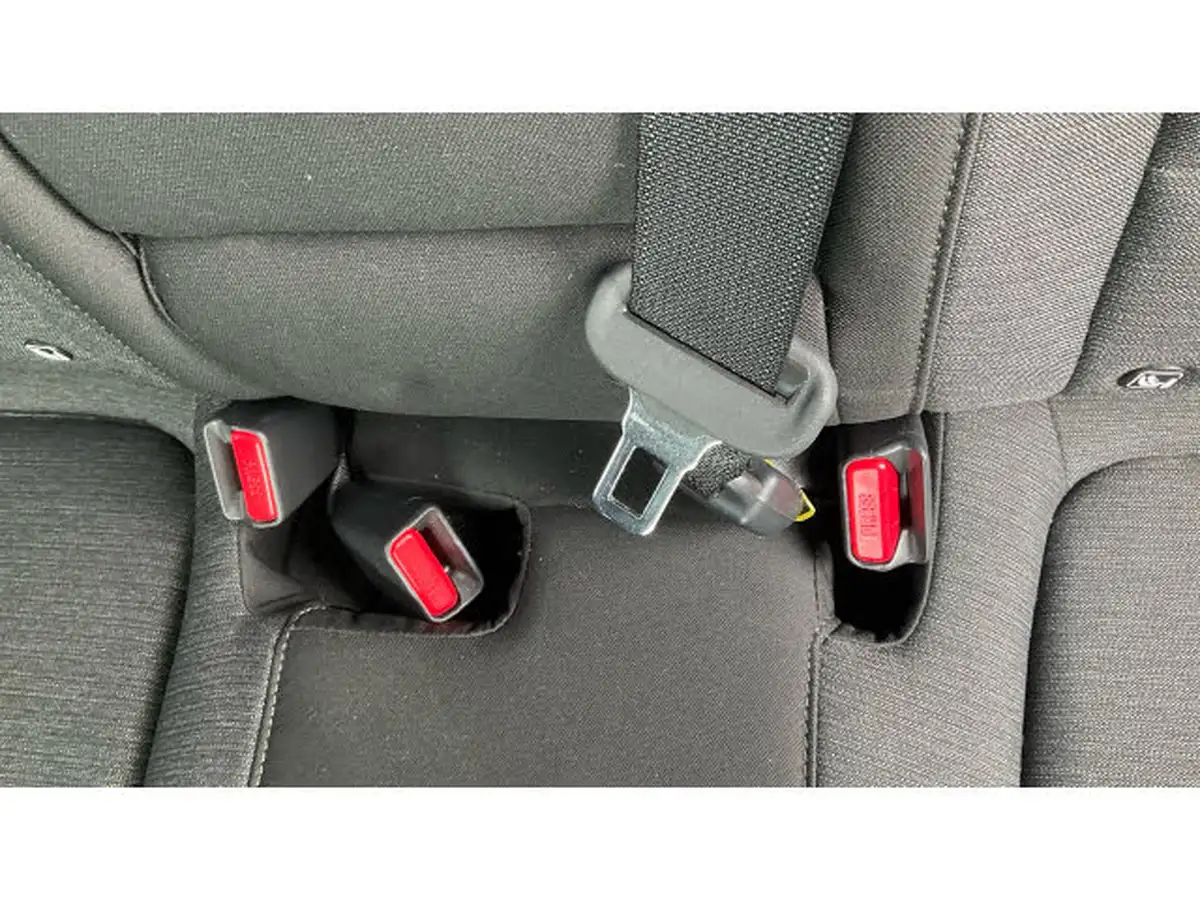 2022-hyundai-kona-e-premium-136ps-39kwh-big-16