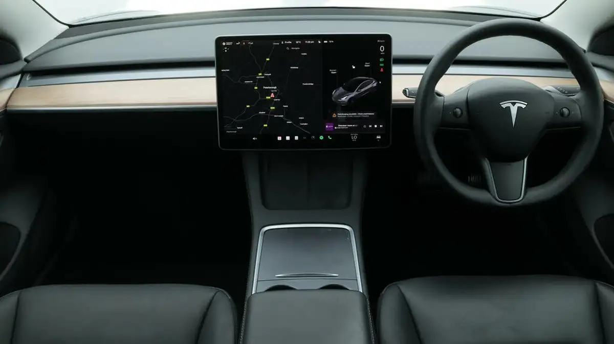 2021-tesla-model-3-e-standard-plus-big-13