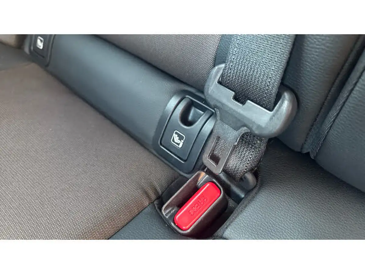 2022-toyota-yaris-cross-15-vvt-i-excel-awd-i-big-16