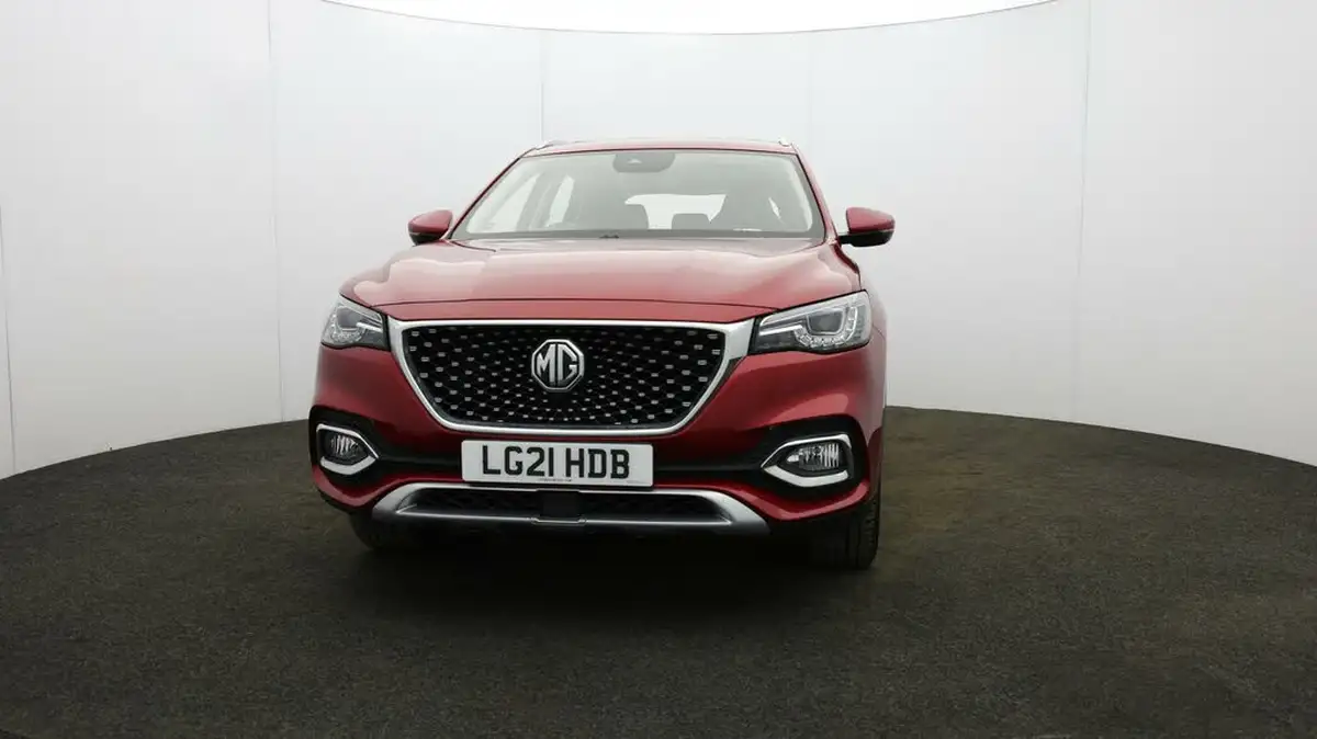 2021-mg-hs-15t-gdi-exclusive-162ps-big-33