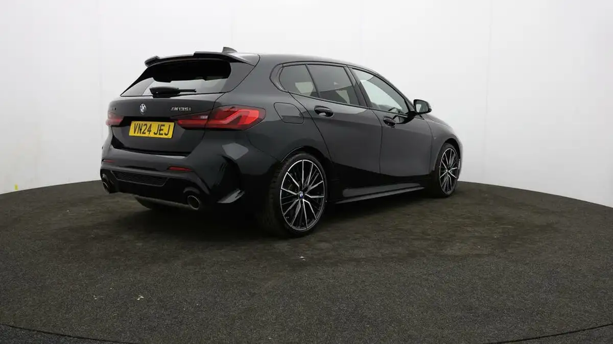 2024-bmw-1-series-20-m135i-xdrive-big-77