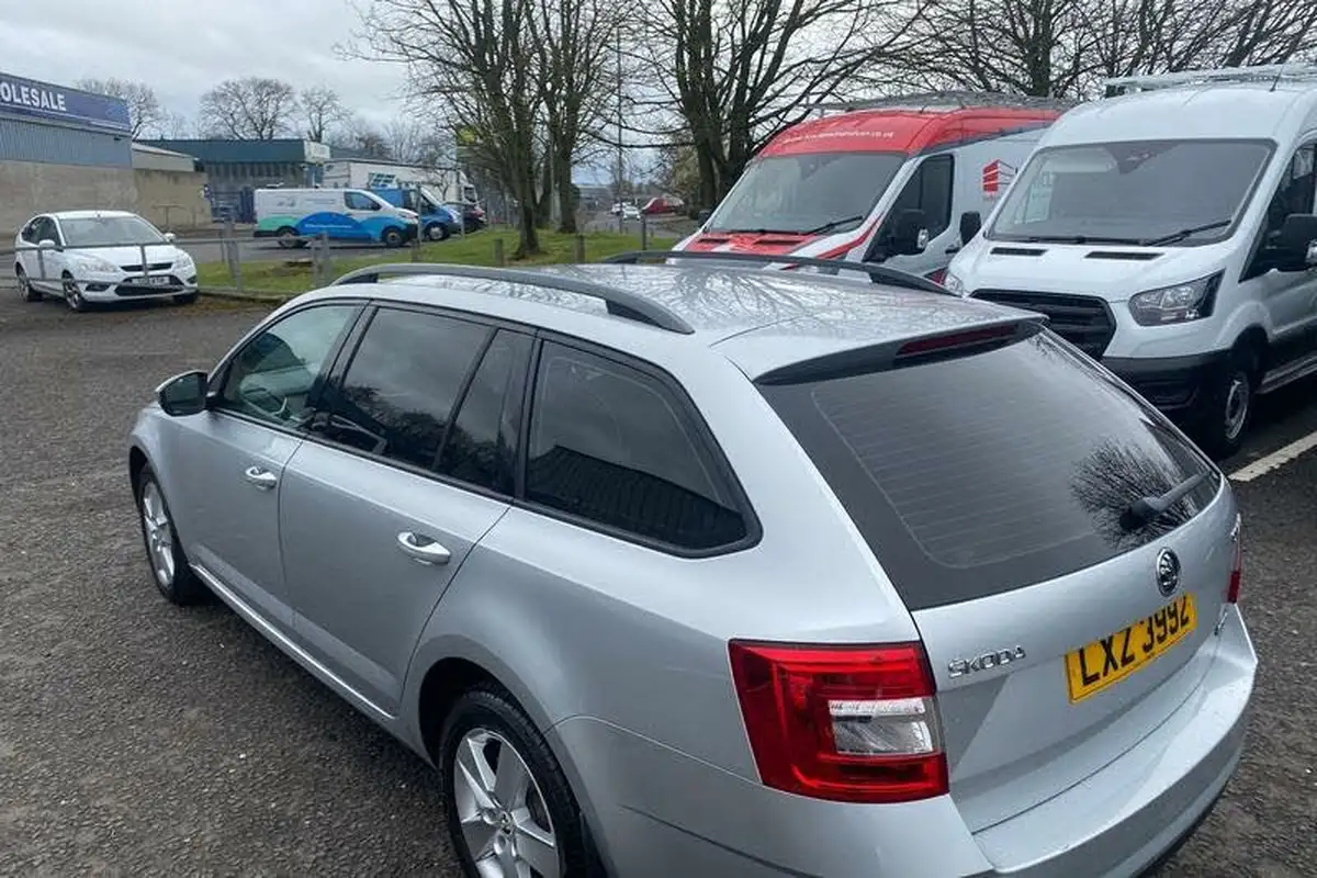 2017-skoda-octavia-14-tsi-se-estate-dsg-big-27