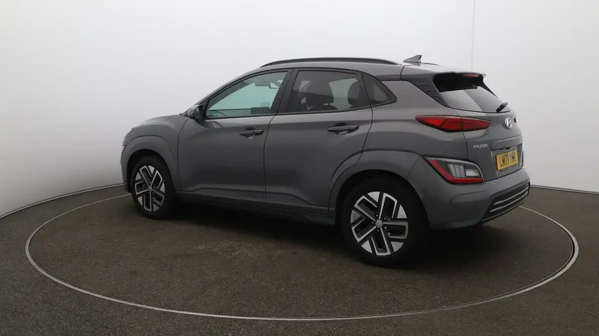 2021-hyundai-kona-e-ultimate-big-31