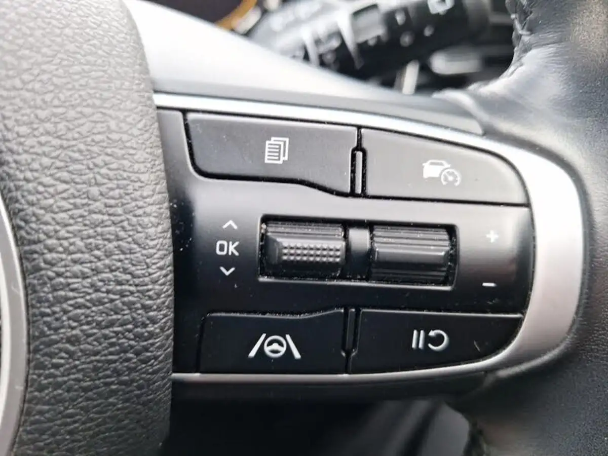 2022-kia-sportage-16-t-gdi-launch-edition-big-13