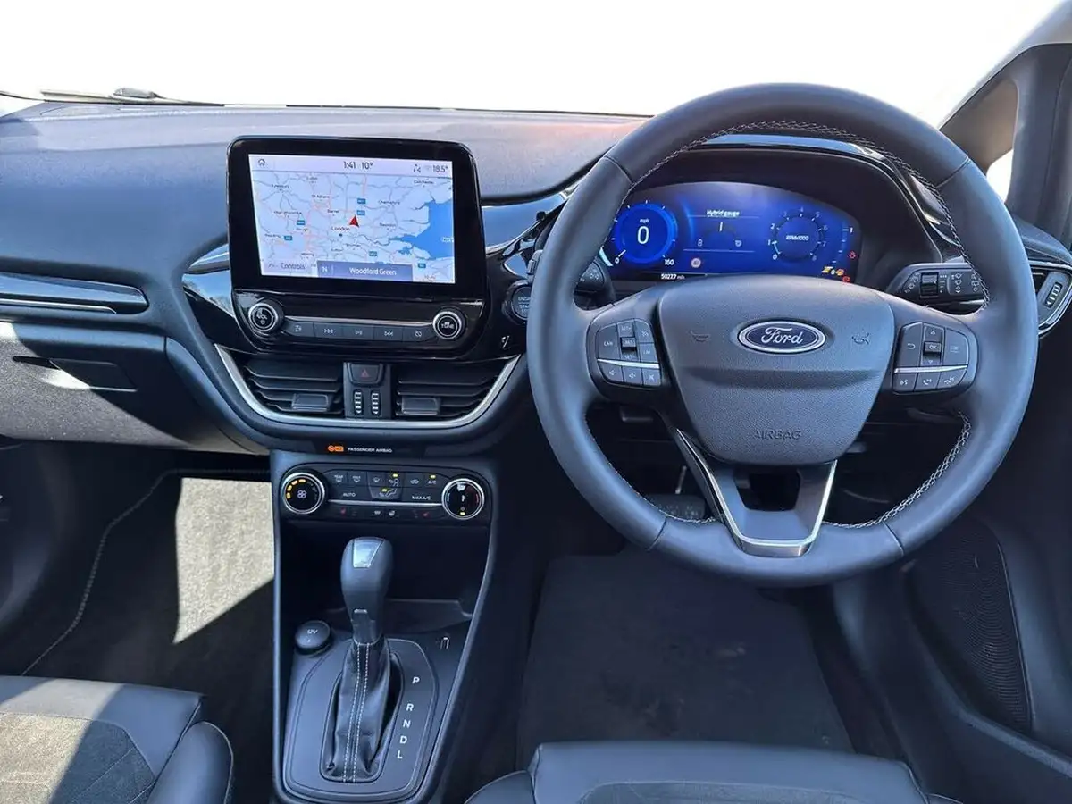 2023-ford-fiesta-big-15