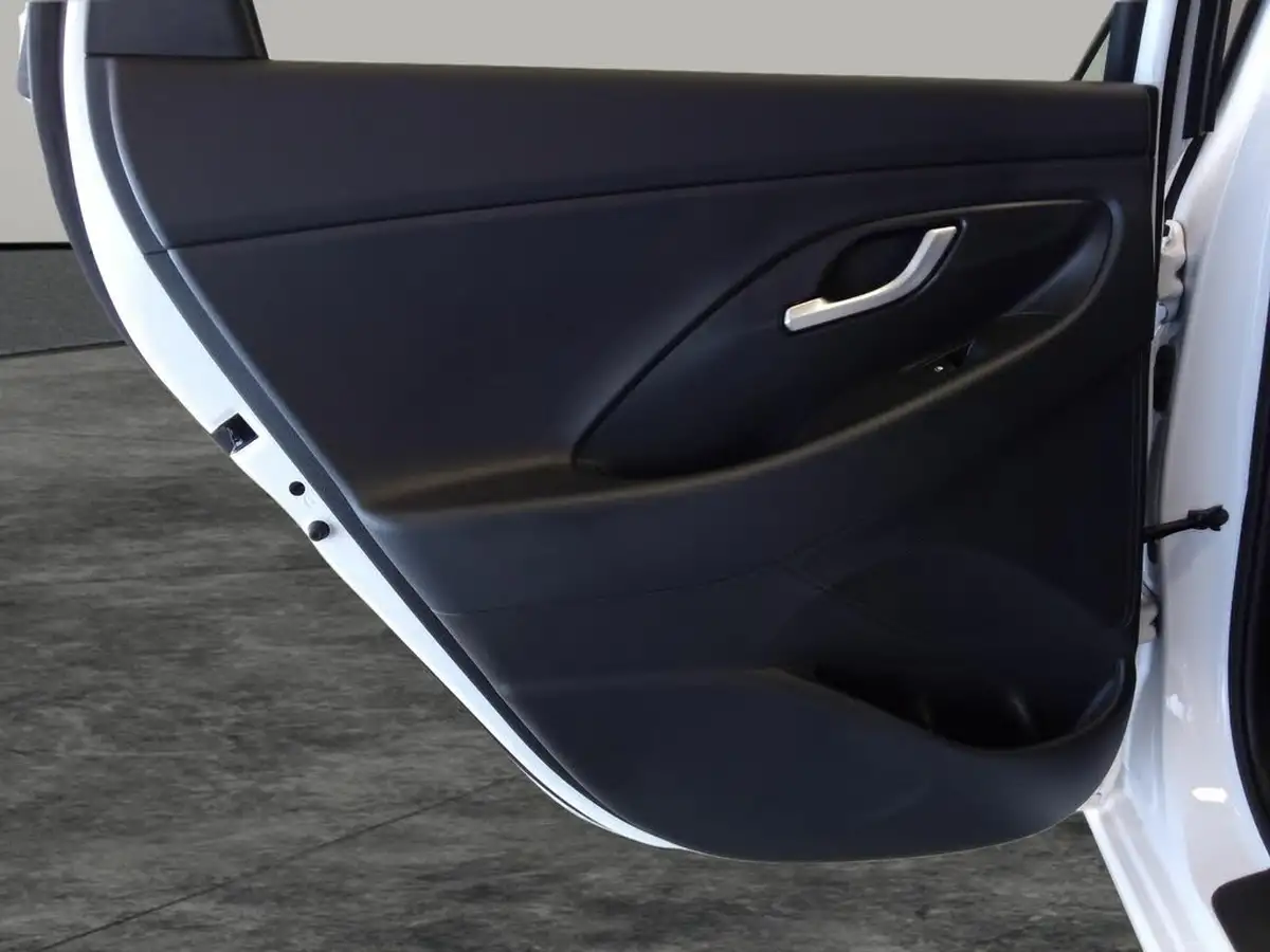 2023-hyundai-i30-10-t-gdi-premium-tourer-dct-big-35