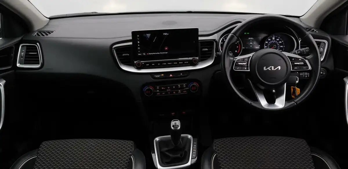 2022-kia-ceed-15-t-gdi-3-sportswagon-big-13