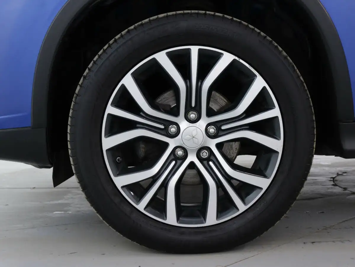 2017-mitsubishi-asx-22di-d-4-big-10