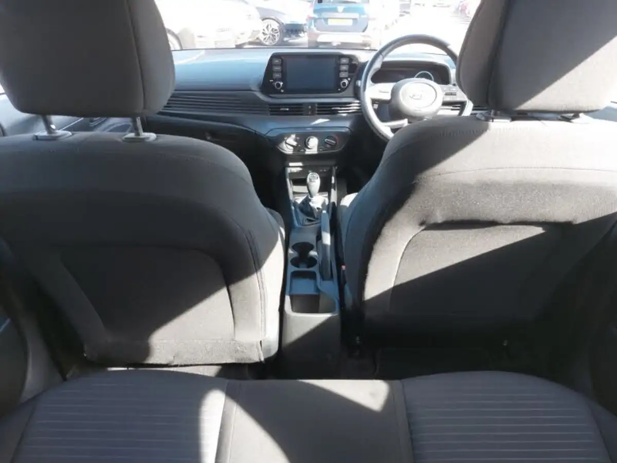 2022-hyundai-i20-10-t-gdi-se-connect-eclutch-imt-big-11