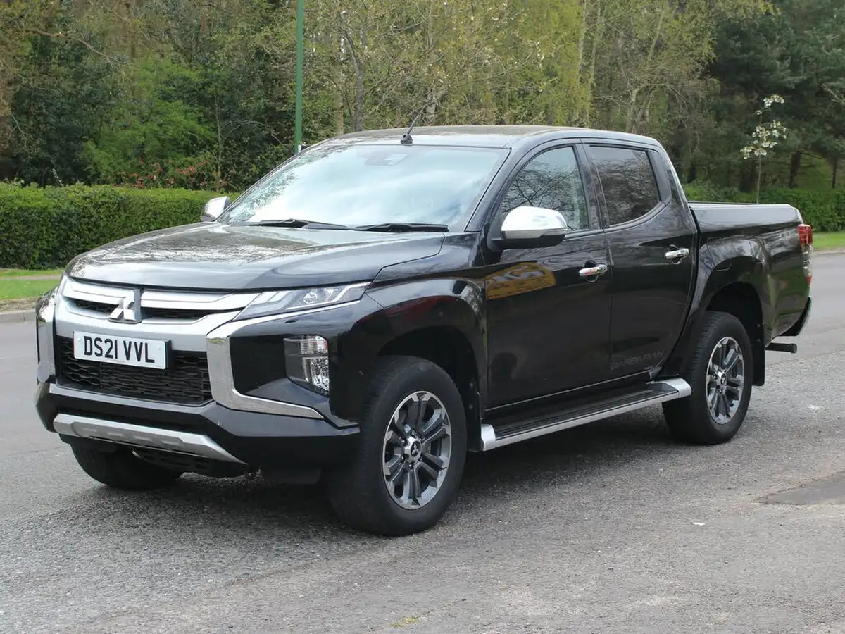 2021-mitsubishi-l200-22di-d-barbarian-big-0