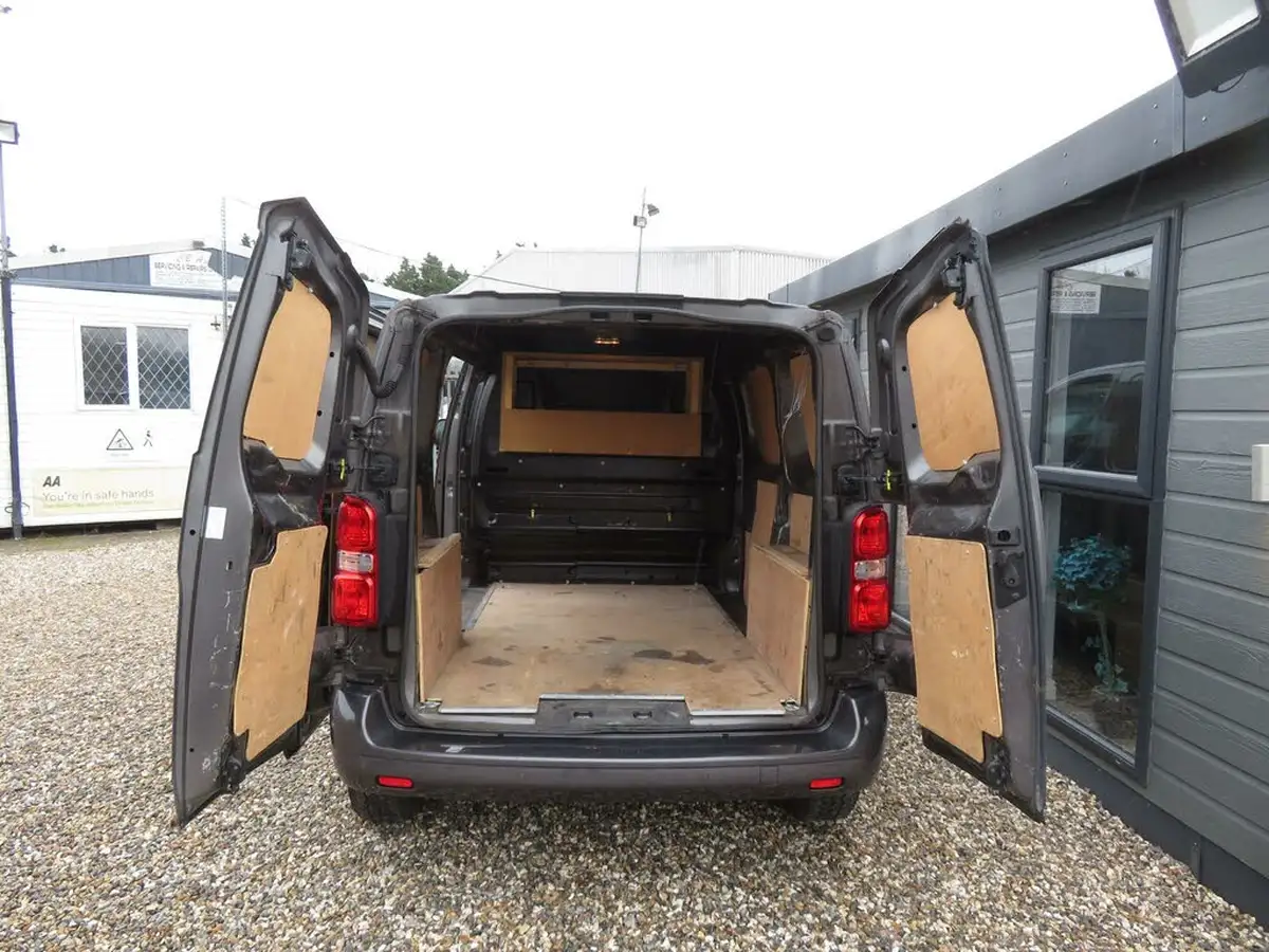 2019-peugeot-expert-20-bluehdi-professional-standard-1400-20bluehdi-eu6-panel-big-21