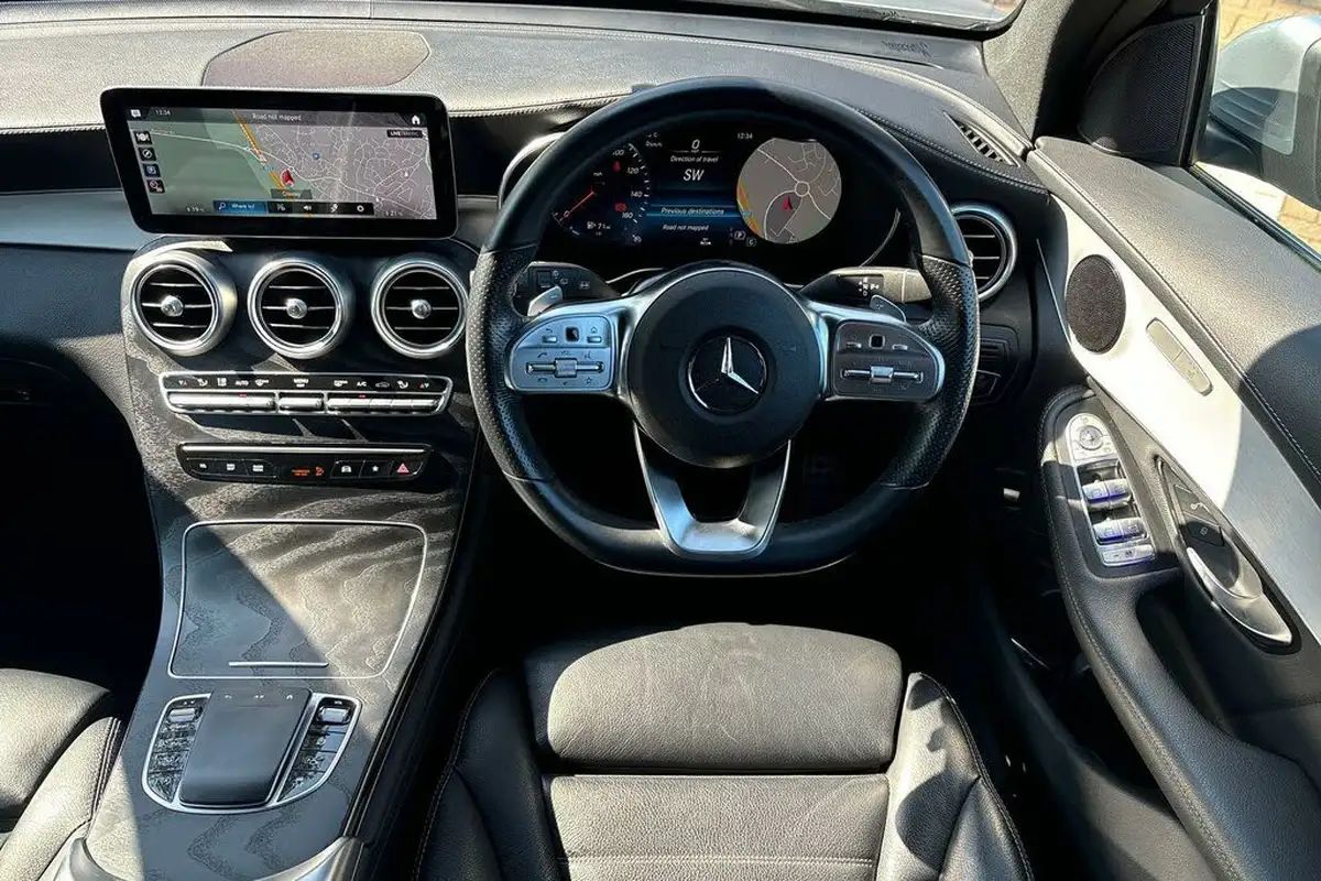 2021-mercedes-benz-glc-class-20d-glc220d-amg-line-premium-station-wagon-5d-1950cc-4matic-plus-big-33