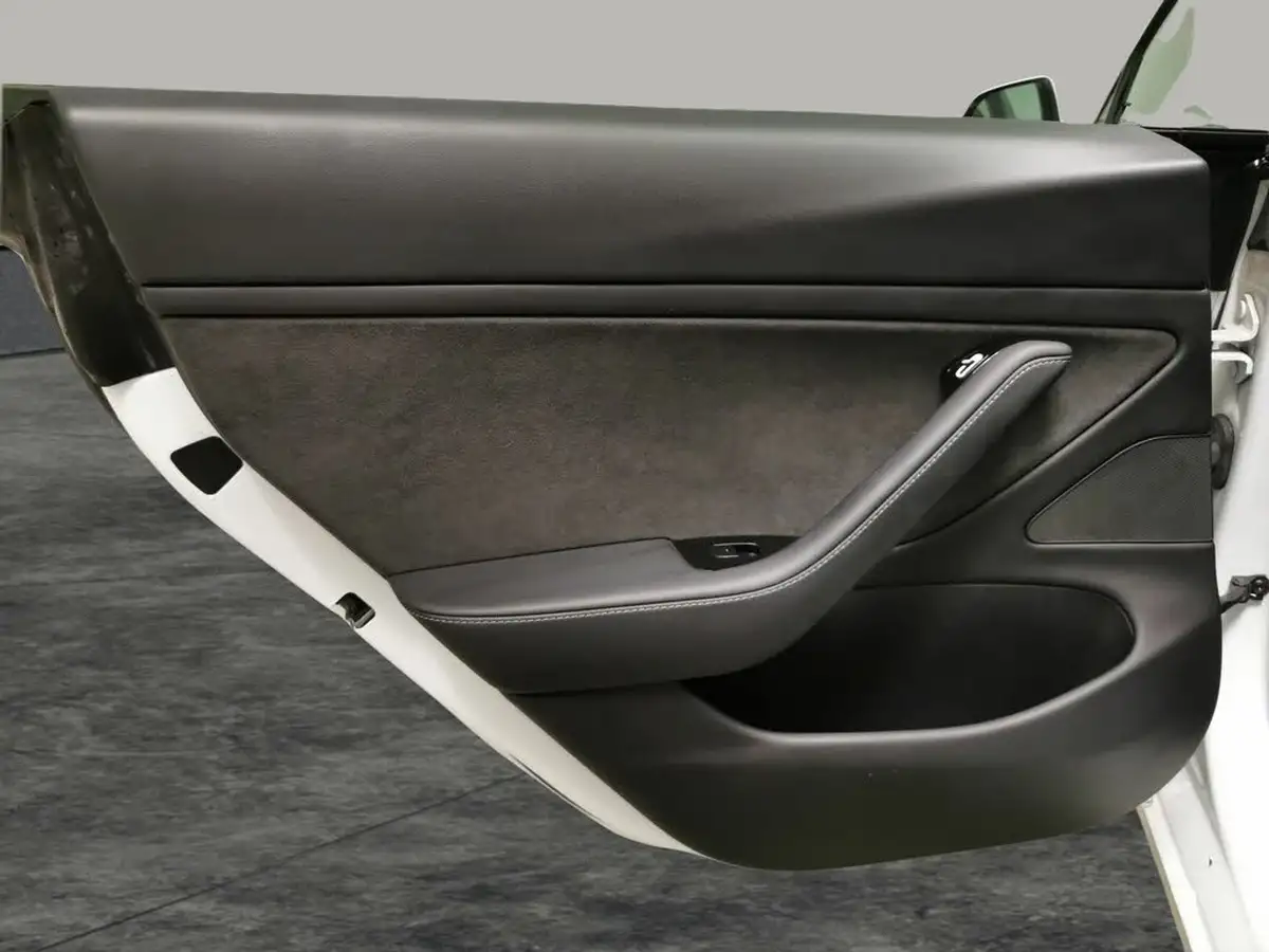2020-tesla-model-3-e-standard-plus-big-28