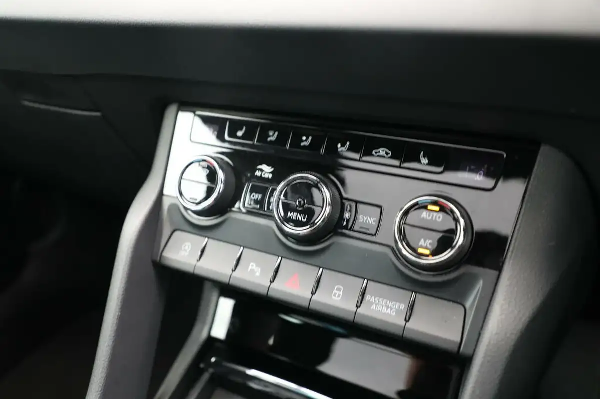 2023-skoda-karoq-20tdi-sportline-4x4-dsg-big-20