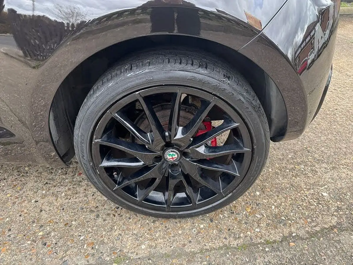 2017-alfa-romeo-mito-14-tb-multiair-veloce-big-41
