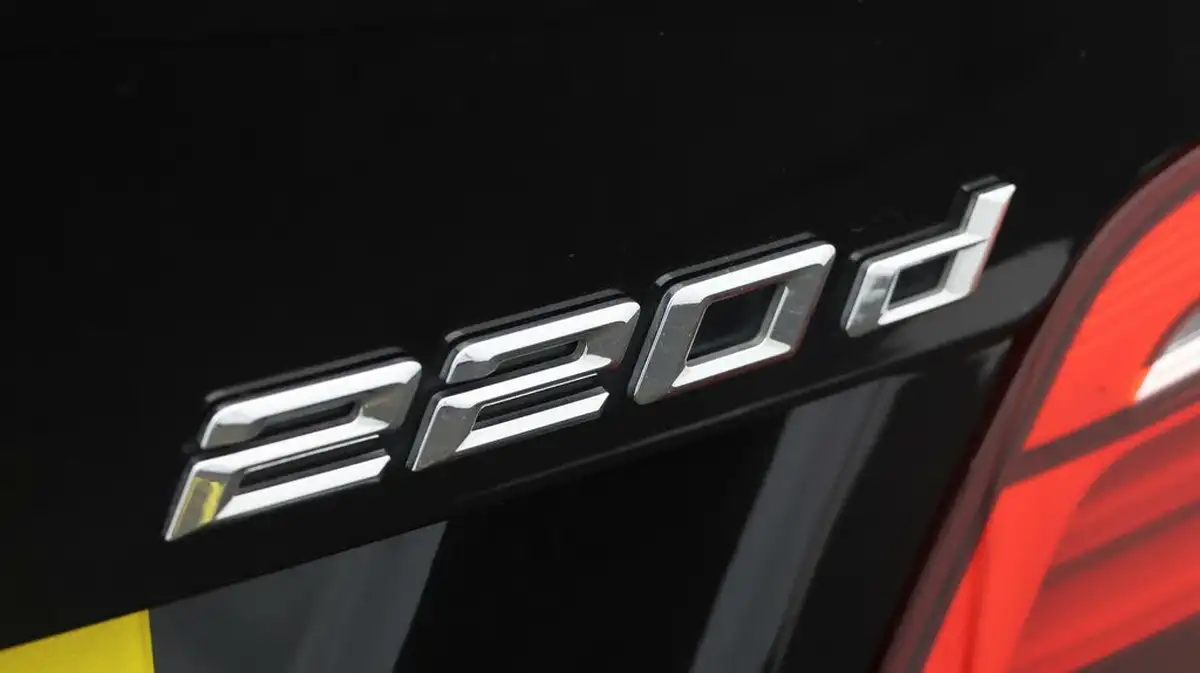 2019-bmw-2-series-20td-220d-xdrive-m-sport-active-tourer-5d-big-20