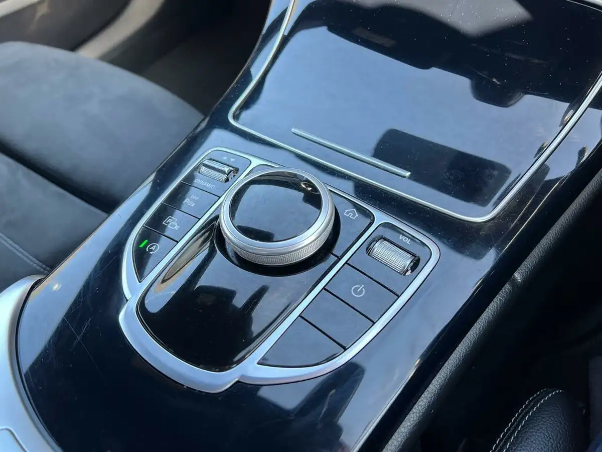 2019-mercedes-benz-c-class-20d-c220d-amg-line-ss-saloon-4d-big-12