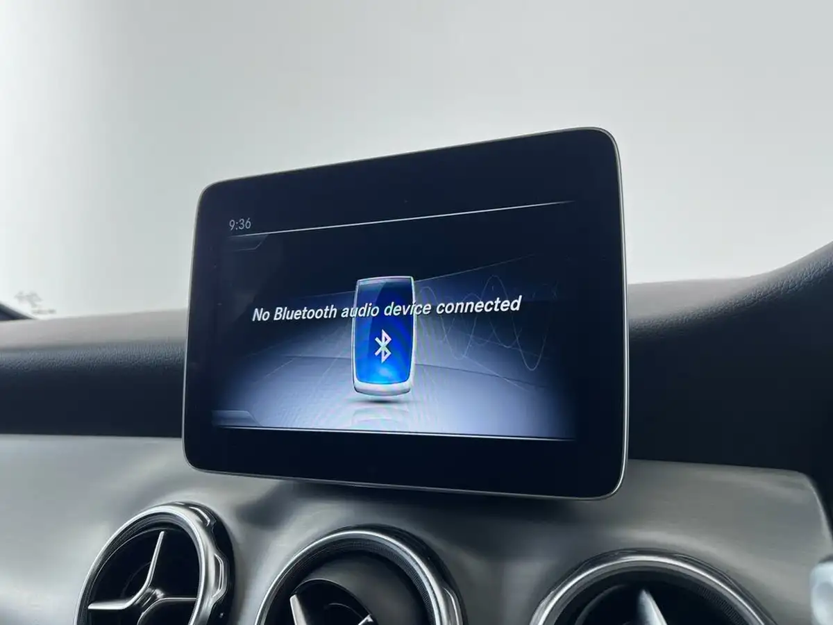 2019-mercedes-benz-gla-class-16-gla-180-amg-line-edition-7g-dct-big-28