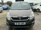 2018-peugeot-partner-small-1