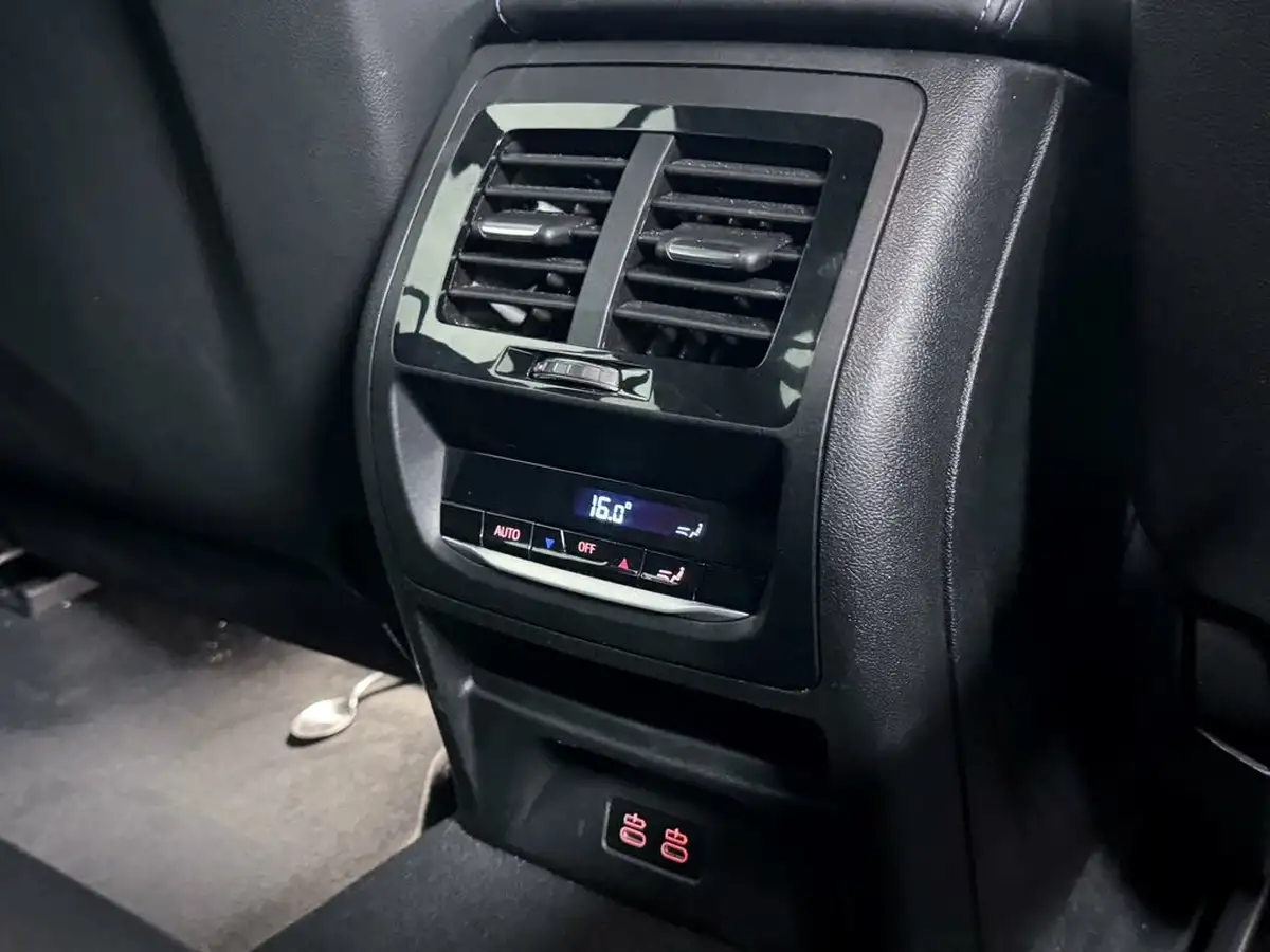 2021-bmw-x3-30-m40i-big-36