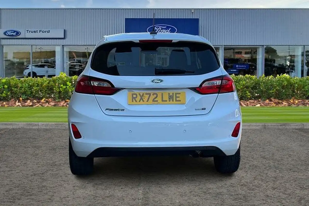 2022-ford-fiesta-10t-titanium-125ps-hybrid-mhev-powershift-big-6