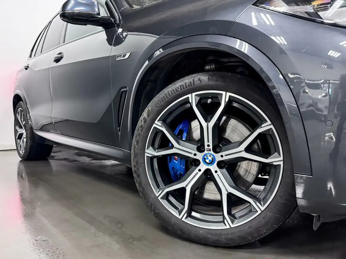 2022-bmw-x5-30-xdrive-45e-m-sport-394bhp-big-13