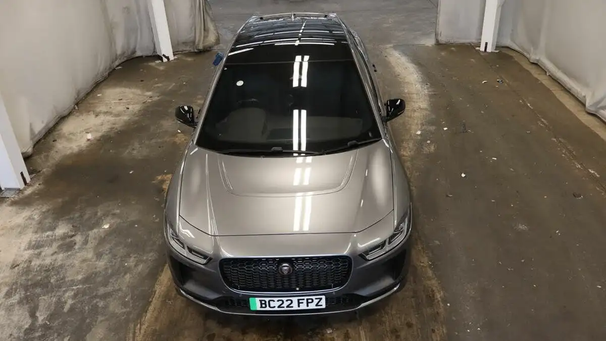 2022-jaguar-i-pace-ev400-black-big-12