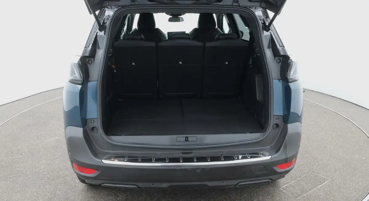 2023-peugeot-5008-suv-15-bluehdi-allure-130ps-eat8-big-17
