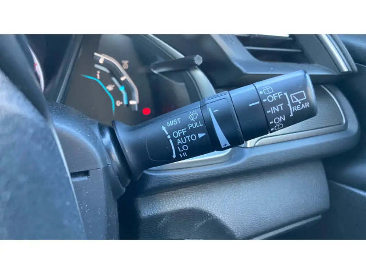 2018-honda-civic-10-vtec-turbo-sr-126ps-hatchback-5d-big-27