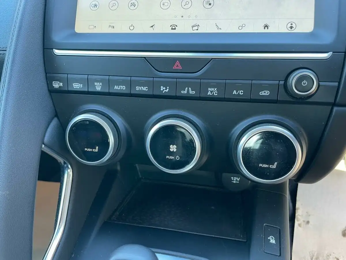 2020-jaguar-e-pace-20-i4d-s-awd-auto-big-23
