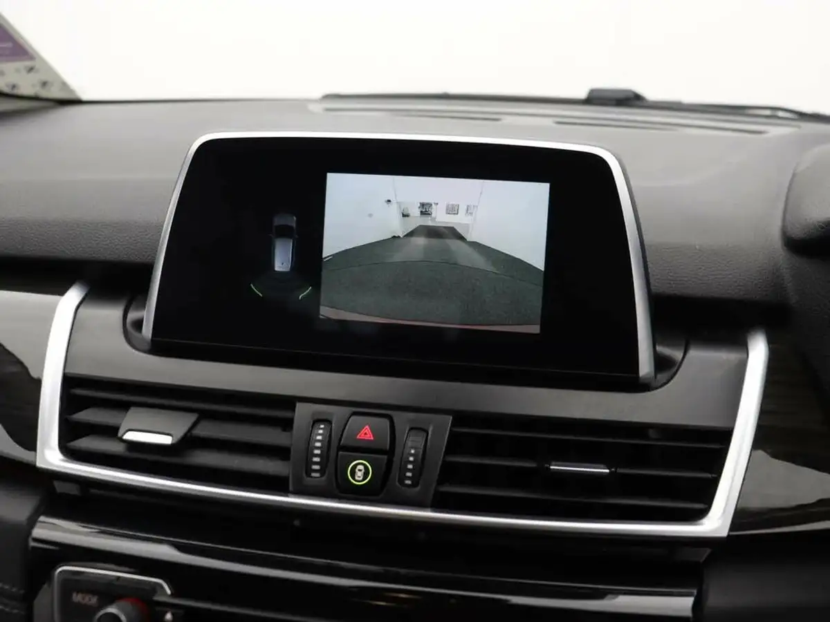 2019-bmw-2-series-20-220i-luxury-gran-big-16