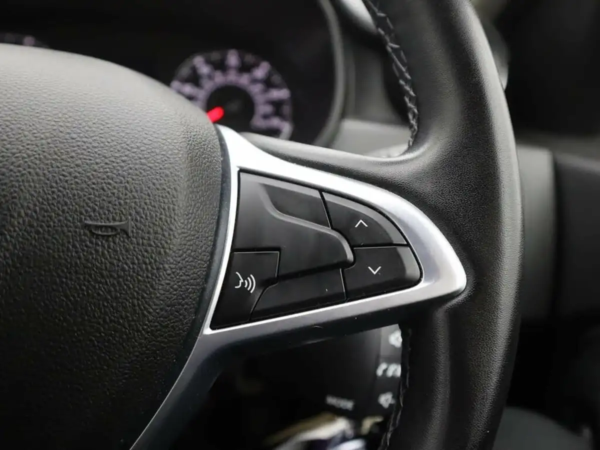 2021-dacia-duster-15dci-comfort-115bhp-blue-station-wagon-5d-big-21