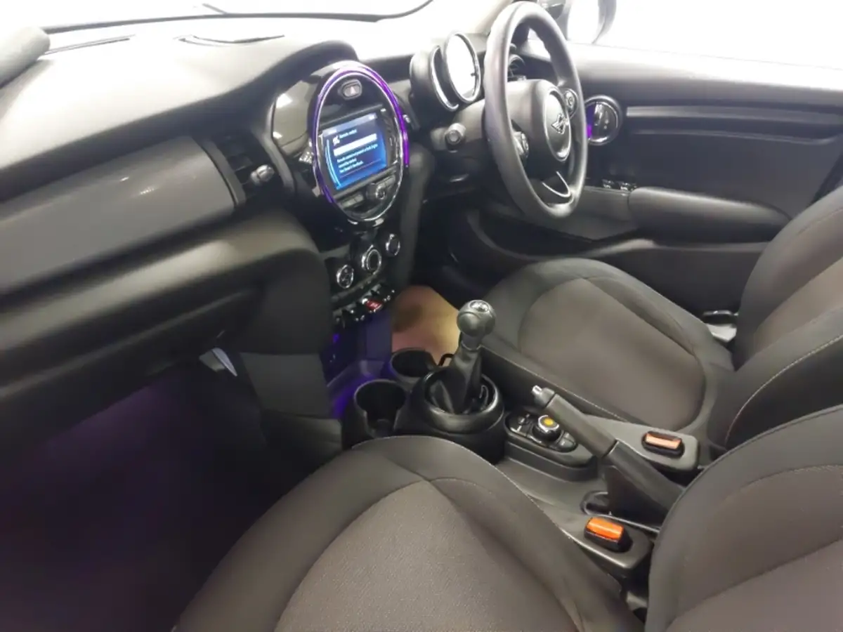 2018-mini-cooper-15-cooper-classic-ss-hatchback-5d-big-4