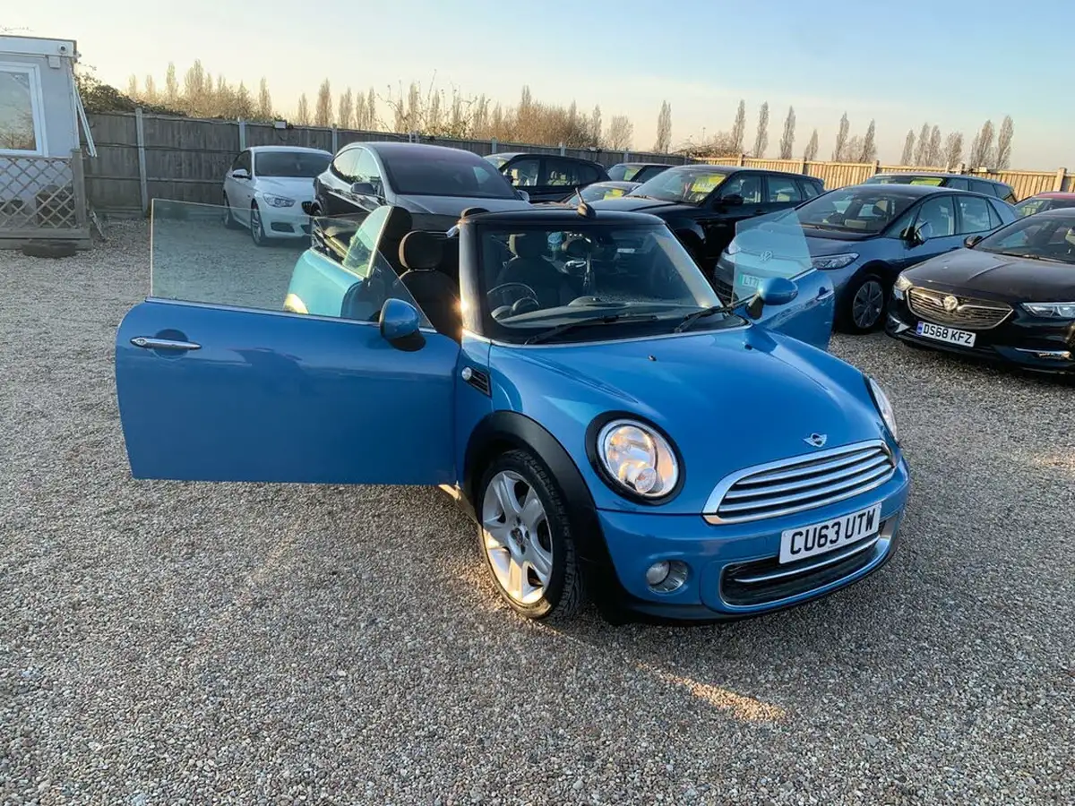 2013-mini-cooper-16-cooper-122bhp-convertible-2d-auto-big-45